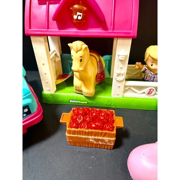Fisher-price Little People Barbie Horse Stable Playset Light Sounds & 7 Pieces - Picture 4 of 5